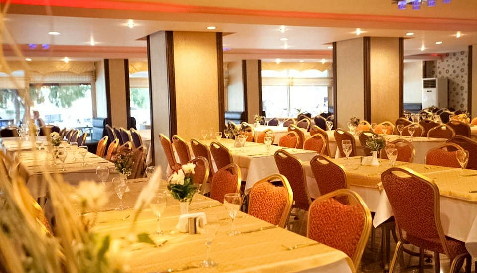 هتل دوکان دلوکس کوش آداسی